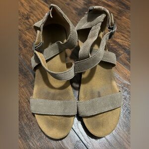 Lucky Brand Tan Suede Sandals with Buckle